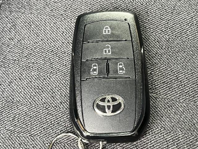 ノア Ｇ　ワンオーナー＿純正１０．５インチディスプレイオーディオ＿両側電動スライドドア＿ＨＤＭＩ対応＿Ｂカメラ＿ビルトインＥＴＣ２．０＿フルセグＴＶ＿ＬＥＤヘッドライト＿Ｗエアコン＿純正１６インチアルミ＿禁煙車（26枚目）