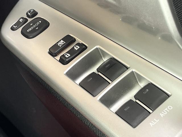 ヴォクシー ZS 煌 GS-Iエアロ_純正ナビ_9インチフリップダウンモニター_両側電動パワースライドドア_バックカメラ_フルセグTV_DVD再生_社外17インチアルミ_Bluetooth音楽_HIDヘッドライト_禁煙車(11枚目)