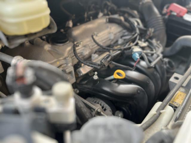 ヴォクシー ZS 煌 GS-Iエアロ_純正ナビ_9インチフリップダウンモニター_両側電動パワースライドドア_バックカメラ_フルセグTV_DVD再生_社外17インチアルミ_Bluetooth音楽_HIDヘッドライト_禁煙車(28枚目)