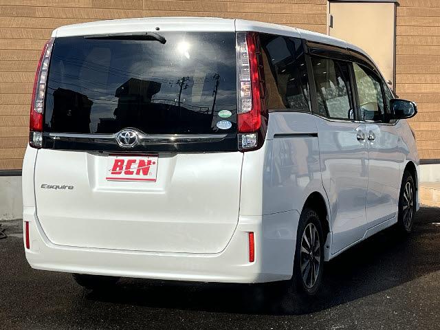 エスクァイア Ｇｉ　ブラックテーラード　純正ナビ＿両側電動パワースライドドア＿バックカメラ＿前席シートヒーター＿黒レザーシート＿トヨタセーフティセンス＿クルーズコントロール＿純正１５インチアルミ＿ビルトインＥＴＣ＿Ｗエアコン＿禁煙車（5枚目）