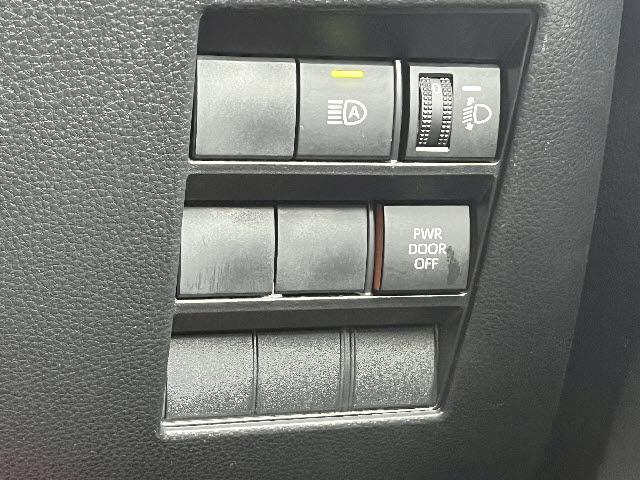 ノア Ｓ－Ｇ　純正８インチディスプレイオーディオ＿バックカメラ＿電動スライドドア＿ＬＥＤヘッドライト＿フォグライト＿フルセグＴＶ＿ＤＶＤ再生＿純正アルミ＿トヨタセーフティセンス＿レーダークルーズコントロール＿禁煙車（21枚目）