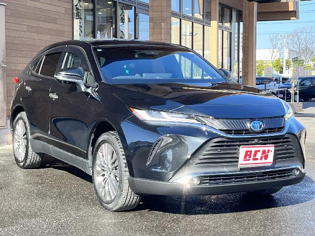 ハリアーハイブリッド Z レザーパッケージ ワンオーナー_調光パノラマルーフ_純正12.3型ディスプレイオーディオ_JBLサウンド_パノラミックビュー_ハンズフリー電動リアゲート_ワイヤレス充電_トヨタセーフティセンス_純正19アルミ_禁煙車(2枚目)