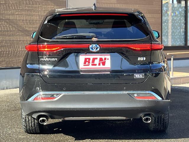 ハリアーハイブリッド Z レザーパッケージ ワンオーナー_調光パノラマルーフ_純正12.3型ディスプレイオーディオ_JBLサウンド_パノラミックビュー_ハンズフリー電動リアゲート_ワイヤレス充電_トヨタセーフティセンス_純正19アルミ_禁煙車(22枚目)