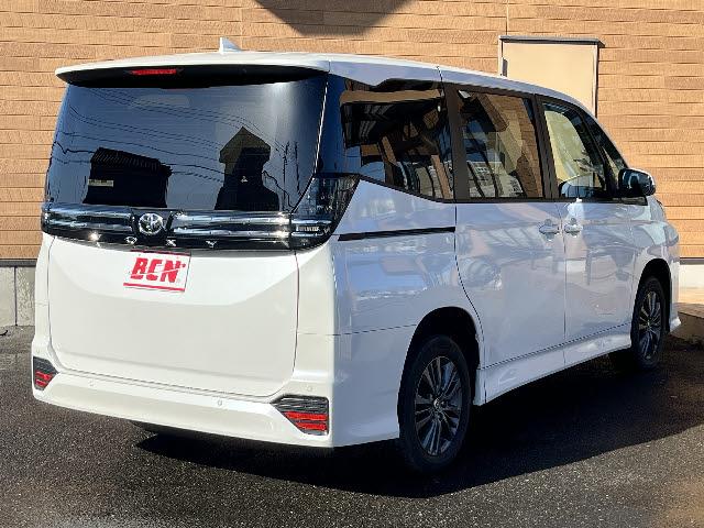 ヴォクシー S-G 純正10.5型ディスプレイオーディオ_トヨタセーフティセンス_両側電動スライドドア_Bカメラ_前席シートヒーター_フルセグTV_HDMI対応_ETC_LEDヘッドライト_Bluetooth音楽_禁煙車(5枚目)