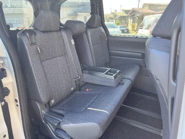 ヴォクシー S-G 純正10.5型ディスプレイオーディオ_トヨタセーフティセンス_両側電動スライドドア_Bカメラ_前席シートヒーター_フルセグTV_HDMI対応_ETC_LEDヘッドライト_Bluetooth音楽_禁煙車(8枚目)