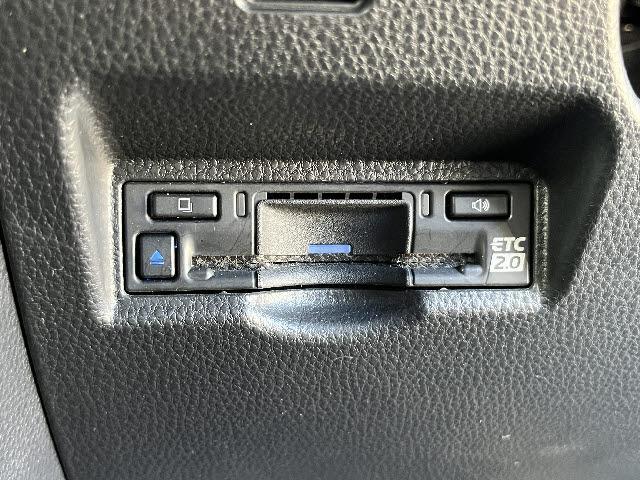 ヴォクシー S-G 純正10.5型ディスプレイオーディオ_トヨタセーフティセンス_両側電動スライドドア_Bカメラ_前席シートヒーター_フルセグTV_HDMI対応_ETC_LEDヘッドライト_Bluetooth音楽_禁煙車(17枚目)