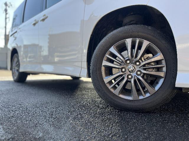 ヴォクシー S-G 純正10.5型ディスプレイオーディオ_トヨタセーフティセンス_両側電動スライドドア_Bカメラ_前席シートヒーター_フルセグTV_HDMI対応_ETC_LEDヘッドライト_Bluetooth音楽_禁煙車(25枚目)