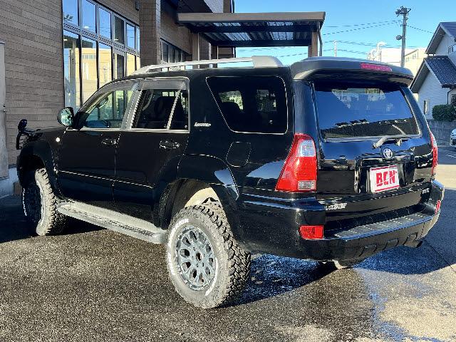 ハイラックスサーフ ＳＳＲ－Ｘリミテッド　６０ｔｈスペシャルＥＤ　社外ナビ＿フルセグＴＶ＿社外１７インチアルミ＿ルーフレール＿ＥＴＣ＿キーレス＿純正フロアマット＆ドアバイザー＿禁煙車（6枚目）