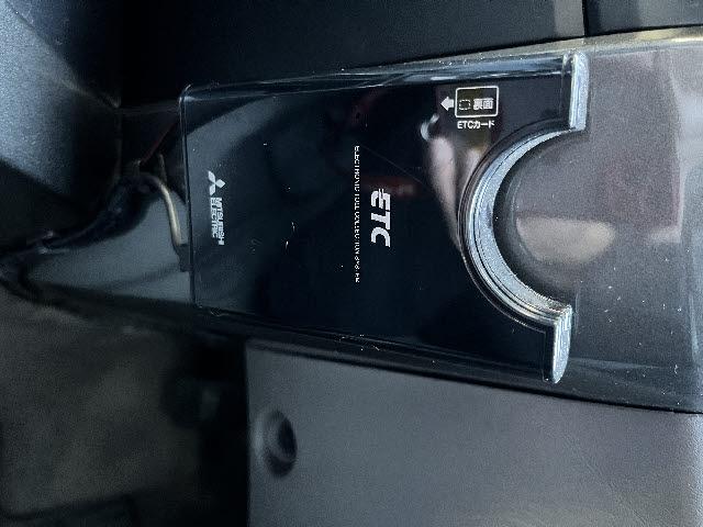 ハイラックスサーフ ＳＳＲ－Ｘリミテッド　６０ｔｈスペシャルＥＤ　社外ナビ＿フルセグＴＶ＿社外１７インチアルミ＿ルーフレール＿ＥＴＣ＿キーレス＿純正フロアマット＆ドアバイザー＿禁煙車（10枚目）