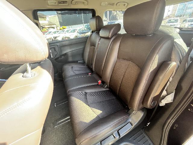 エルグランド 250ハイウェイスターS 社外ナビ_両側電動スライド_Bカメラ_インテリジェントクルーズコントロール_パートタイム4WD_LEDヘッドライト_Bluetooth音楽_Wエアコン_衝突軽減ブレーキ_純正18インチAW_禁煙(13枚目)