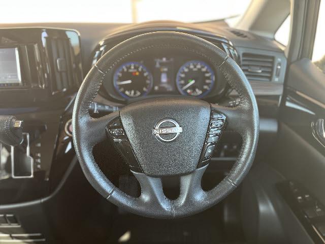 エルグランド 250ハイウェイスターS 社外ナビ_両側電動スライド_Bカメラ_インテリジェントクルーズコントロール_パートタイム4WD_LEDヘッドライト_Bluetooth音楽_Wエアコン_衝突軽減ブレーキ_純正18インチAW_禁煙(15枚目)