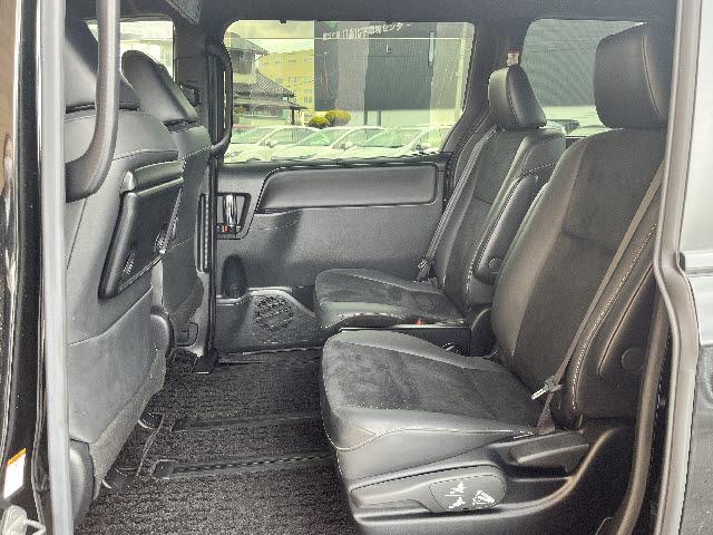 ヴォクシー ＺＳ　煌ＩＩＩ　純正９インチナビ＆１２．１インチフリップダウンモニター＿両側電動スライドドア＿クルーズコントロール＿Ｂカメラ＿フルセグＴＶ＿ＬＥＤヘッドライト＿Ｗエアコン＿プリクラッシュセーフティ＿純正アルミ＿禁煙車（13枚目）