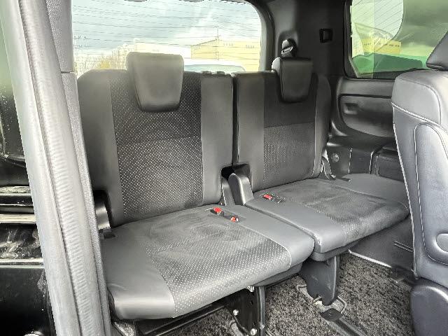 ヴォクシー ＺＳ　煌ＩＩＩ　純正９インチナビ＆１２．１インチフリップダウンモニター＿両側電動スライドドア＿クルーズコントロール＿Ｂカメラ＿フルセグＴＶ＿ＬＥＤヘッドライト＿Ｗエアコン＿プリクラッシュセーフティ＿純正アルミ＿禁煙車（25枚目）