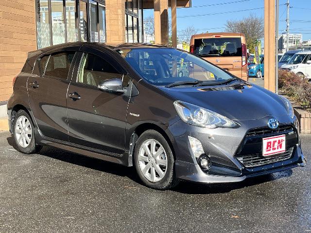 アクア Ｇブラックソフトレザーセレクション　純正フルエアロ＿中期型＿純正ナビ＿バックカメラ＿フルセグＴＶ＿トヨタセーフティセンス＿クルーズコントロール＿ＥＴＣ＿ドライブレコーダー＿ＬＥＤヘッドライト＿Ｂｌｕｅｔｏｏｔｈ音楽＿純正アルミ＿禁煙車（2枚目）