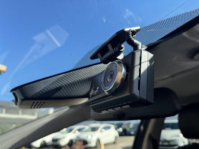 アクア Ｇブラックソフトレザーセレクション　純正フルエアロ＿中期型＿純正ナビ＿バックカメラ＿フルセグＴＶ＿トヨタセーフティセンス＿クルーズコントロール＿ＥＴＣ＿ドライブレコーダー＿ＬＥＤヘッドライト＿Ｂｌｕｅｔｏｏｔｈ音楽＿純正アルミ＿禁煙車（11枚目）