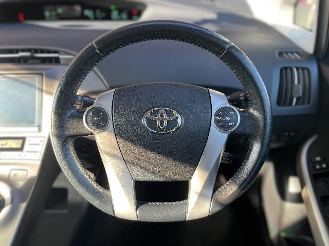 プリウス Ｇ　後期型＿純正８型ナビ＿バックカメラ＿フルセグＴＶ＿ハーフレザーシート＿パワーシート＿Ｂｌｕｅｔｏｏｔｈ音楽＿ＨＩＤヘッドライト＿フォグライト＿クルーズコントロール＿ビルトインＥＴＣ＿純正アルミ＿禁煙車（15枚目）