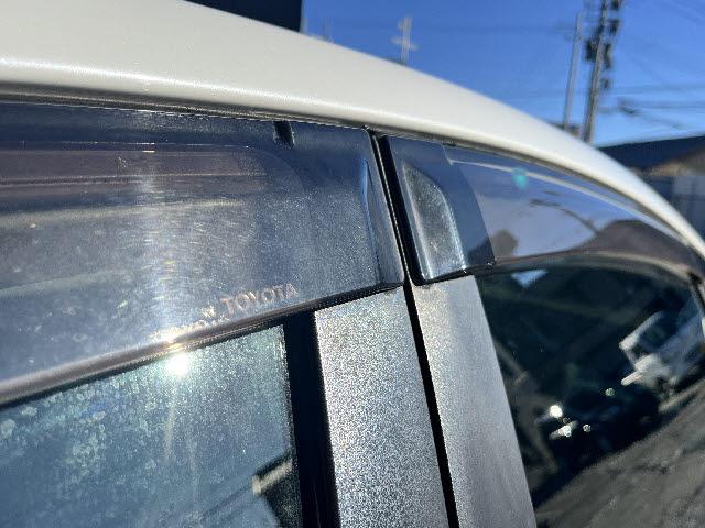 プリウス Ｇ　後期型＿純正８型ナビ＿バックカメラ＿フルセグＴＶ＿ハーフレザーシート＿パワーシート＿Ｂｌｕｅｔｏｏｔｈ音楽＿ＨＩＤヘッドライト＿フォグライト＿クルーズコントロール＿ビルトインＥＴＣ＿純正アルミ＿禁煙車（23枚目）