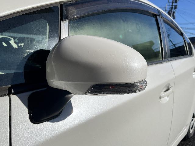 プリウス Ｇ　後期型＿純正８型ナビ＿バックカメラ＿フルセグＴＶ＿ハーフレザーシート＿パワーシート＿Ｂｌｕｅｔｏｏｔｈ音楽＿ＨＩＤヘッドライト＿フォグライト＿クルーズコントロール＿ビルトインＥＴＣ＿純正アルミ＿禁煙車（25枚目）