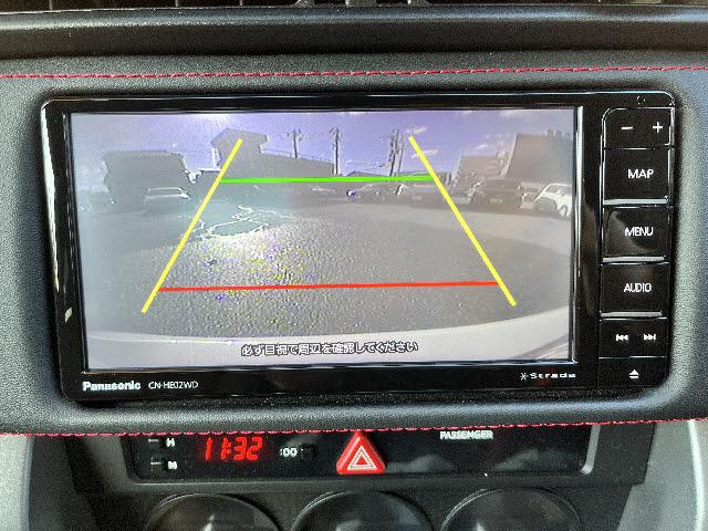 BRZ S STIフルエアロ_STIマフラー_リアウィング_pivot追加メーター_前席シートヒーター_シートカバー付_純正ナビ_Bカメラ_フルセグTV_HIDヘッドライト_社外18インチAW_パドルシフト_禁煙(10枚目)