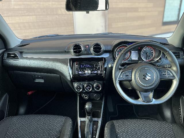 スイフト ＲＳ　純正オーディオ＿デュアルセンサーブレーキサポート＿前席シートヒーター＿Ｂｌｕｅｔｏｏｔｈ音楽＿ＬＥＤヘッドライト＿クルーズコントロール＿パドルシフト＿フォグライト＿ステアリングリモコン＿禁煙車（3枚目）