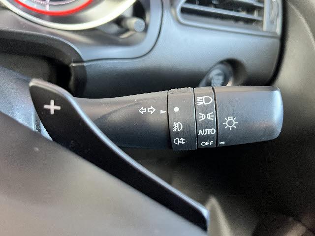 スイフト ＲＳ　純正オーディオ＿デュアルセンサーブレーキサポート＿前席シートヒーター＿Ｂｌｕｅｔｏｏｔｈ音楽＿ＬＥＤヘッドライト＿クルーズコントロール＿パドルシフト＿フォグライト＿ステアリングリモコン＿禁煙車（12枚目）