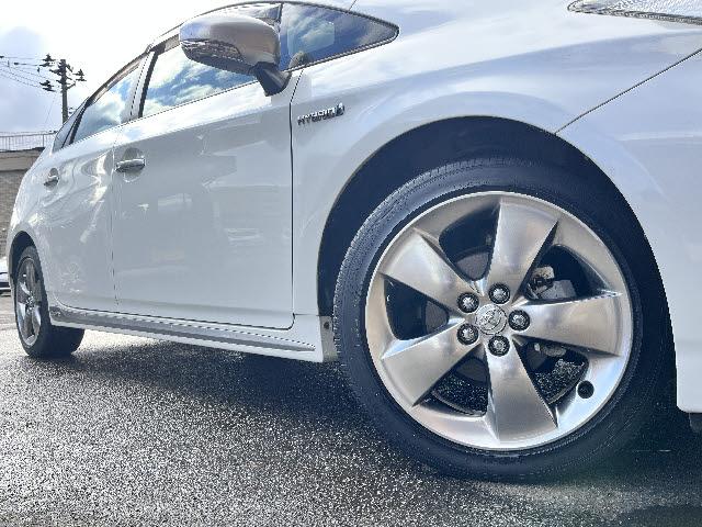 プリウス Ｓツーリングセレクション・マイコーデ　後期型＿レザーシート＿ＬＥＤヘッドライト＿フォグライト＿純正１７インチアルミ＿ビルトインＥＴＣ＿禁煙車（27枚目）