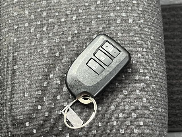 スペイド Ｆ　社外メモリーナビ　ワンセグＴＶ　パワースライドドア　モデリスタアルミ　シティーブレーキ　ドライブレコーダー　アイドリングストップ　横滑り防止　ＨＩＤヘッドライト　純正アルミホイール　ＨＩＤヘッドライト（24枚目）