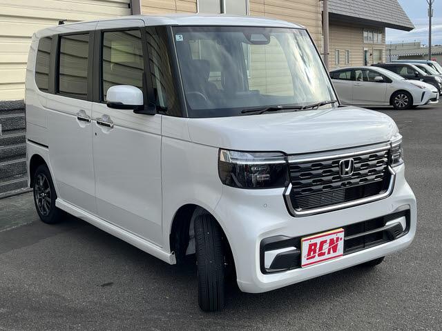 N-BOXカスタム ベースグレード ホンダセンシング 純正ディスプレイオーディオ Bluetooth 両側パワースライドドア 純正アルミホイール LEDヘッドライト シートヒーター クルーズコントロール ステアリングスイッチ(2枚目)