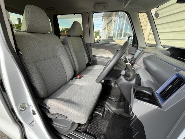 タント Ｘ　スマートアシストＩＩＩ　パワースライドドア　純正メモリーナビ　フルセグＴＶ　バックカメラ　アイドリングストップ　シートヒーター　ステアリングスイッチ　オートライト　横滑り防止（9枚目）