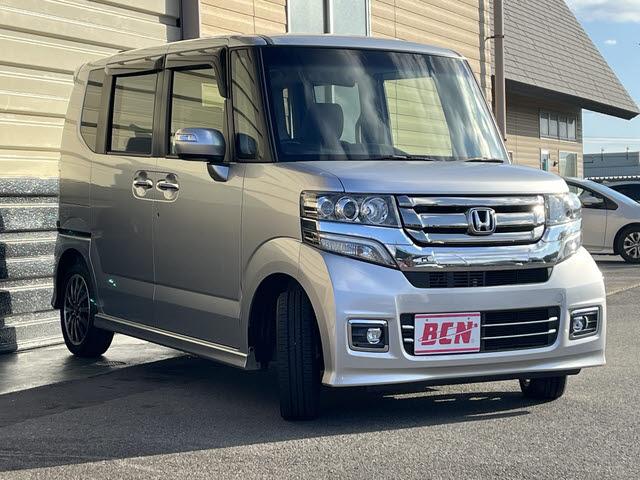 Ｎ－ＢＯＸカスタム Ｇ　ターボＳＳパッケージ　両側パワースライドドア　純正メモリーナビ　ワンセグＴＶ　バックカメラ　Ｂｌｕｅｔｏｏｔｈ　シートヒーター　純正アルミホイール　アイドリングストップ　ＨＩＤヘッドライト　クルーズコントロール（2枚目）