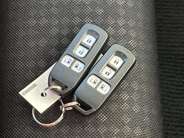 Ｎ－ＢＯＸカスタム Ｇ　ターボＳＳパッケージ　両側パワースライドドア　純正メモリーナビ　ワンセグＴＶ　バックカメラ　Ｂｌｕｅｔｏｏｔｈ　シートヒーター　純正アルミホイール　アイドリングストップ　ＨＩＤヘッドライト　クルーズコントロール（29枚目）