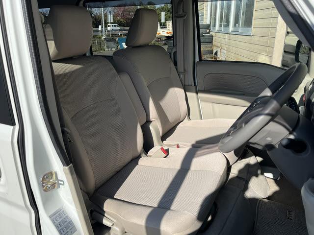 ＮＶ１００クリッパーリオ Ｇ　レーダーブレーキシステム　両側パワースライドドア　純正オーディオ　純正ＨＩＤヘッドライト　純正アルミホイール　オートステップ　フォグランプ　ステアリングスイッチ　ドライブレコーダー　シートヒーター（7枚目）