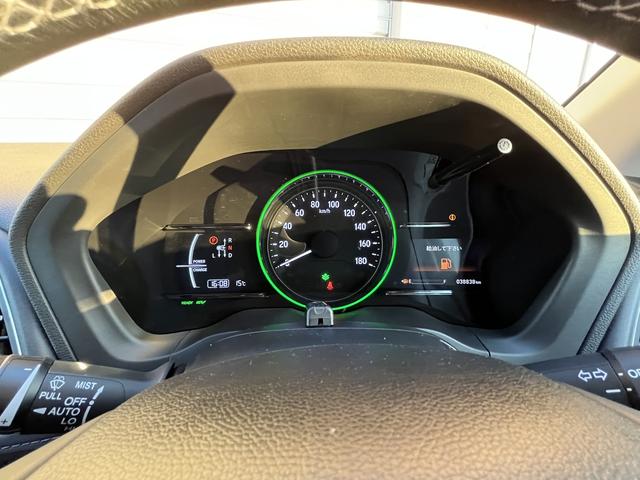 ヴェゼル ハイブリッドＺ・ホンダセンシング　ホンダセンシング　純正ＳＤナビ　フルセグＴＶ　バックカメラ　Ｂｌｕｅｔｏｏｔｈ　純正アルミホイール　キーフリー　クルーズコントロール　純正アルミホイール　ＬＥＤヘッドライト　シートヒーター（16枚目）