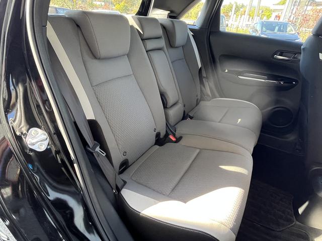 フィット ｅ：ＨＥＶネス　純正ＳＤナビ　フルセグＴＶ　バックカメラ　ホンダセンシング　Ｂｌｕｅｔｏｏｔｈ　アイドリングストップ　純正アルミホイール　ＬＥＤヘッドライト　クルーズコントロール（10枚目）