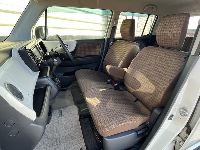 モコ Ｘ　ＦＯＵＲ　純正ＣＤデッキ　Ｂｌｕｅｔｏｏｔｈ　シートヒーター　キーフリー（11枚目）