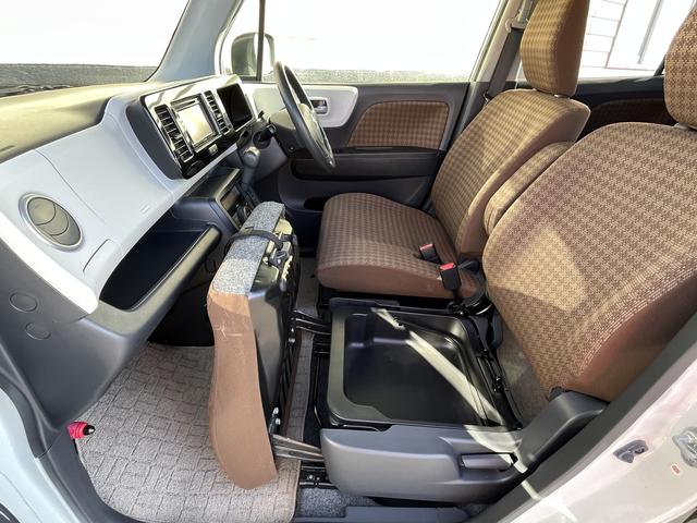 モコ Ｘ　ＦＯＵＲ　純正ＣＤデッキ　Ｂｌｕｅｔｏｏｔｈ　シートヒーター　キーフリー（15枚目）