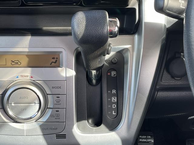 ハスラー Ｘ　レーダーブレーキ　純正メモリーナビ　フルセグＴＶ　アイドリングストップ　純正アルミホイール　シートヒーター　純正アルミホイール　ＨＩＤヘッドライト　プッシュスタート（19枚目）