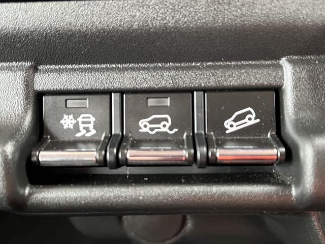 ハスラー ハイブリッドＸ　レーダーブレーキ　社外メモリーナビ　フルセグＴＶ　バックカメラ　アイドリングストップ　Ｂｌｕｅｔｏｏｔｈ　純正アルミホイール　ＨＩＤヘッドライト　オートライト　横滑り防止　ステアリングスイッチ（27枚目）