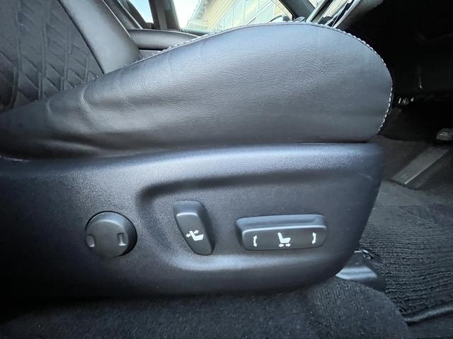 ハリアー プレミアム　純正メモリーナビ　フルセグＴＶ　バックカメラ　レーダーブレーキ　Ｂｌｕｅｔｏｏｔｈ　ドライブレコーダー　クルーズコントロール　パワーバックドア　ＬＥＤヘッドライト　革シート　パワーシート（13枚目）