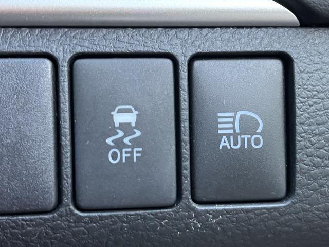 ハリアー プレミアム　純正メモリーナビ　フルセグＴＶ　バックカメラ　レーダーブレーキ　Ｂｌｕｅｔｏｏｔｈ　ドライブレコーダー　クルーズコントロール　パワーバックドア　ＬＥＤヘッドライト　革シート　パワーシート（24枚目）