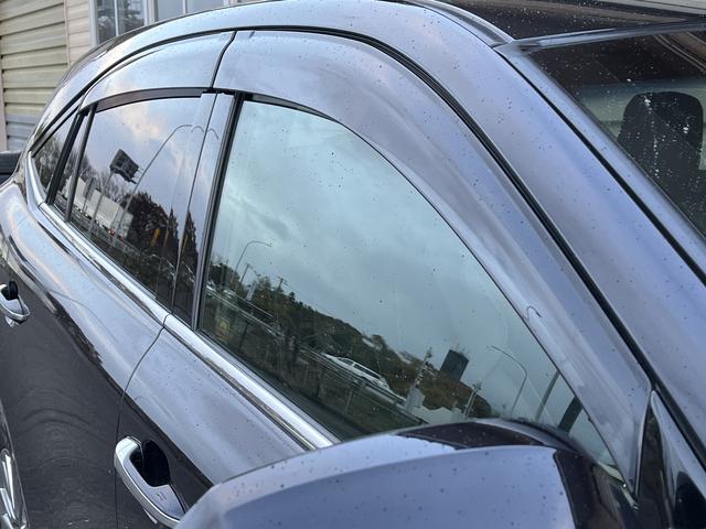 ハリアー プレミアム　純正メモリーナビ　フルセグＴＶ　バックカメラ　レーダーブレーキ　Ｂｌｕｅｔｏｏｔｈ　ドライブレコーダー　クルーズコントロール　パワーバックドア　ＬＥＤヘッドライト　革シート　パワーシート（34枚目）