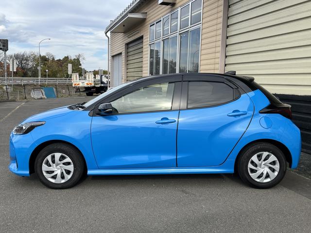 ヤリス ハイブリッドＧ　プリクラッシュセーフティ　純正メモリーナビ　フルセグＴＶ　バックカメラ　Ｂｌｕｅｔｏｏｔｈ　アイドリングストップ　シートヒーター　ＬＥＤヘッドライト　クルーズコントロール　ＥＴＣ（5枚目）