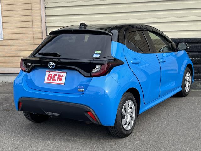 ヤリス ハイブリッドＧ　プリクラッシュセーフティ　純正メモリーナビ　フルセグＴＶ　バックカメラ　Ｂｌｕｅｔｏｏｔｈ　アイドリングストップ　シートヒーター　ＬＥＤヘッドライト　クルーズコントロール　ＥＴＣ（6枚目）