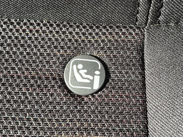 ヤリス ハイブリッドＧ　プリクラッシュセーフティ　純正メモリーナビ　フルセグＴＶ　バックカメラ　Ｂｌｕｅｔｏｏｔｈ　アイドリングストップ　シートヒーター　ＬＥＤヘッドライト　クルーズコントロール　ＥＴＣ（13枚目）