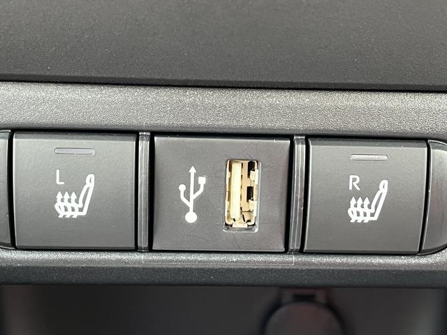 ヤリス ハイブリッドＧ　プリクラッシュセーフティ　純正メモリーナビ　フルセグＴＶ　バックカメラ　Ｂｌｕｅｔｏｏｔｈ　アイドリングストップ　シートヒーター　ＬＥＤヘッドライト　クルーズコントロール　ＥＴＣ（27枚目）