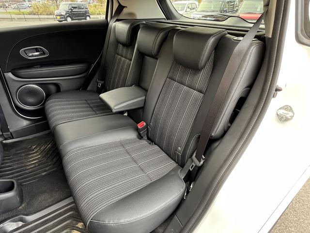 ヴェゼル ハイブリッドＺ・ホンダセンシング　ホンダセンシング　純正ＳＤナビ　フルセグＴＶ　バックカメラ　アイドリングストップ　ＬＥＤヘッドライト　純正アルミホイール　クルーズコントロール　シートヒーター　ＥＴＣ　シートヒーター（12枚目）