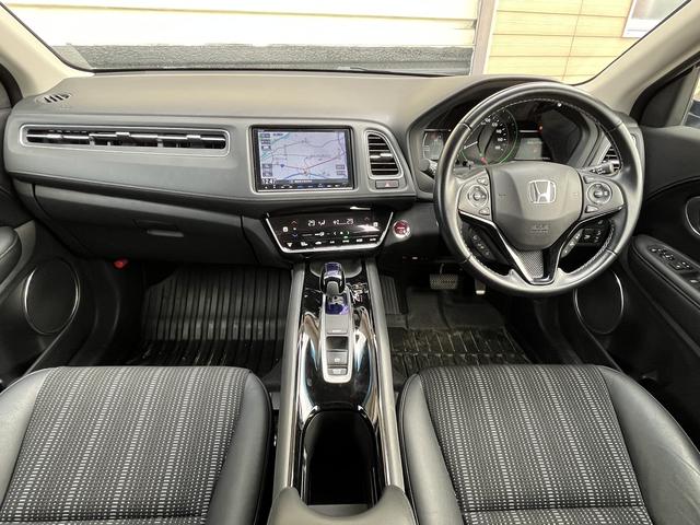 ヴェゼル ハイブリッドＺ・ホンダセンシング　ホンダセンシング　純正ＳＤナビ　フルセグＴＶ　バックカメラ　アイドリングストップ　ＬＥＤヘッドライト　純正アルミホイール　クルーズコントロール　シートヒーター　ＥＴＣ　シートヒーター（15枚目）
