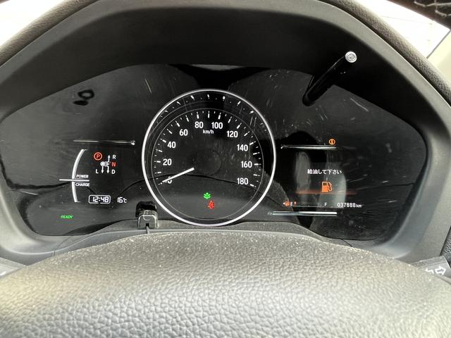 ヴェゼル ハイブリッドＺ・ホンダセンシング　ホンダセンシング　純正ＳＤナビ　フルセグＴＶ　バックカメラ　アイドリングストップ　ＬＥＤヘッドライト　純正アルミホイール　クルーズコントロール　シートヒーター　ＥＴＣ　シートヒーター（17枚目）