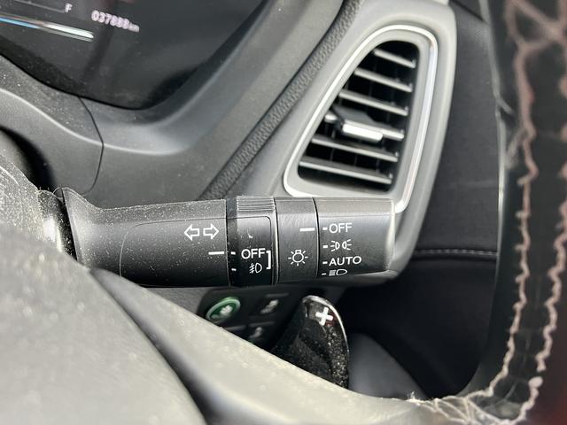 ヴェゼル ハイブリッドＺ・ホンダセンシング　ホンダセンシング　純正ＳＤナビ　フルセグＴＶ　バックカメラ　アイドリングストップ　ＬＥＤヘッドライト　純正アルミホイール　クルーズコントロール　シートヒーター　ＥＴＣ　シートヒーター（29枚目）