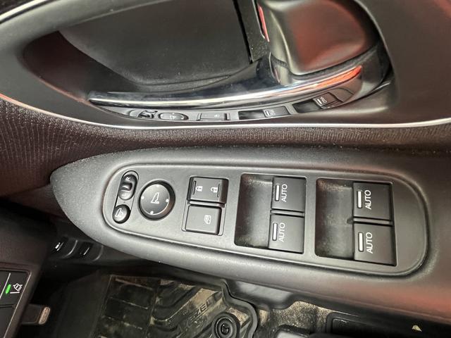 ヴェゼル ハイブリッドＺ・ホンダセンシング　ホンダセンシング　純正ＳＤナビ　フルセグＴＶ　バックカメラ　アイドリングストップ　ＬＥＤヘッドライト　純正アルミホイール　クルーズコントロール　シートヒーター　ＥＴＣ　シートヒーター（35枚目）